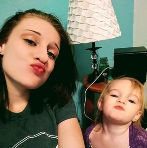 Meet your Posher, Brittney